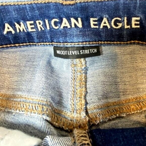 American Eagle Womens Ne(X)t Level Stretch Frayed Hem Denim Shorts Size 8 - Picture 5 of 7